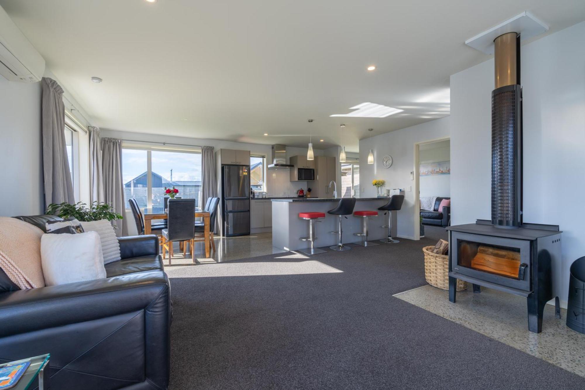 Cozy Haven - Te Anau Holiday Home Exterior photo