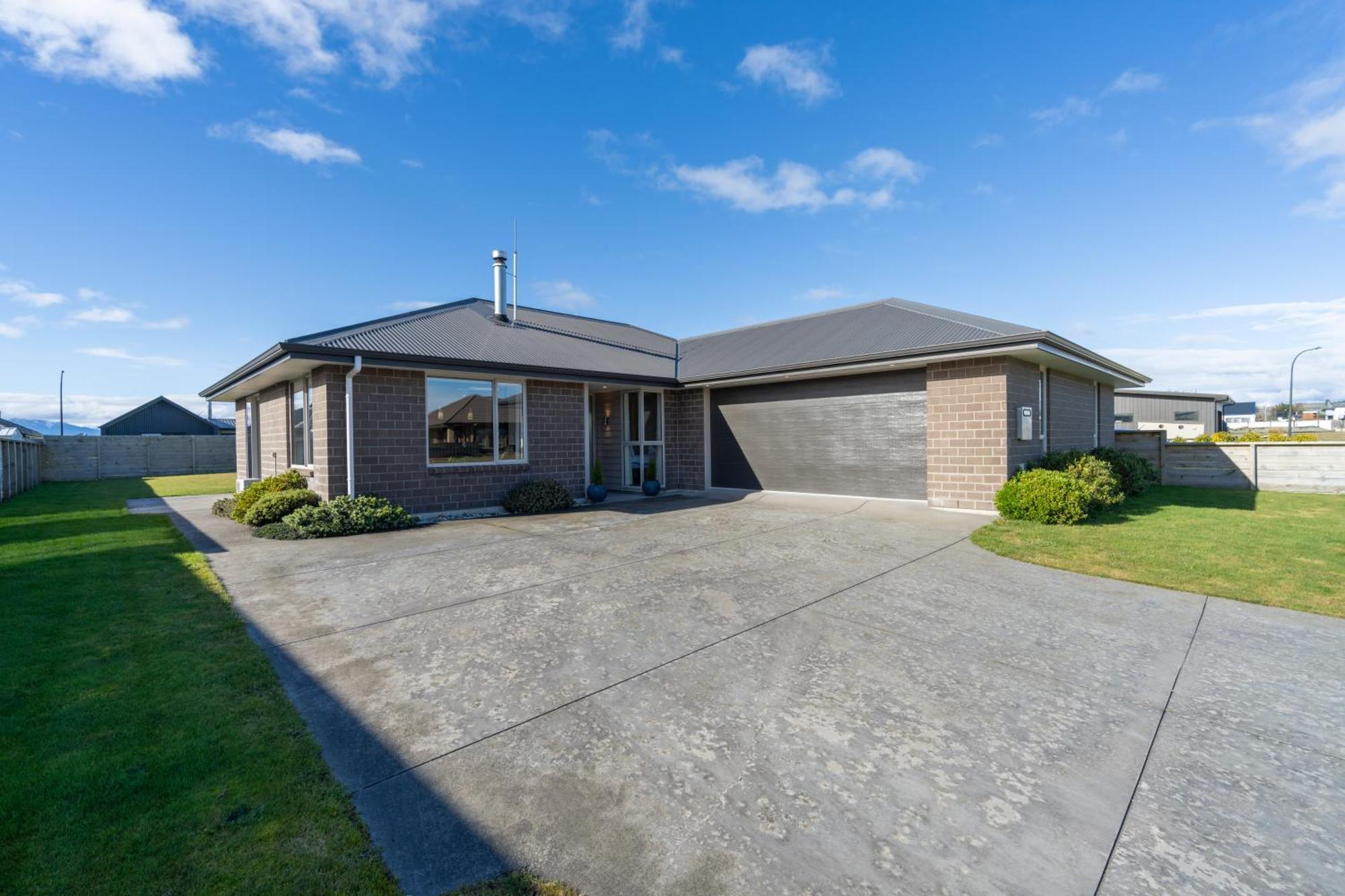 Cozy Haven - Te Anau Holiday Home Exterior photo